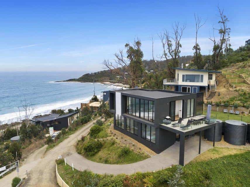 Iluka Blue Luxury Holiday Home in Separation Creek overlooking the ocean